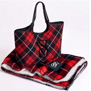 NWT Victoria’s Secret Plaid Tote with Plush Blanket. 60x50.  Great for Christmas